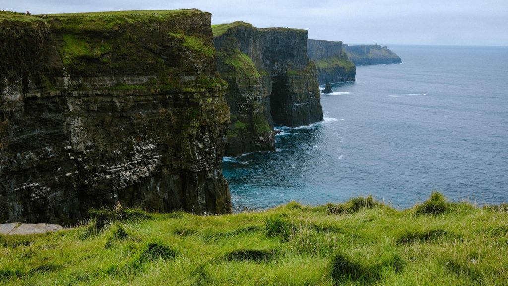 Student fell from Cliffs of Moher due to ‘huge puddle’ – inquest