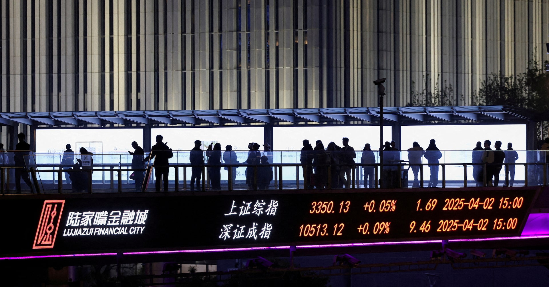 Foreigners snap up Asian bonds in August after two-month hiatus