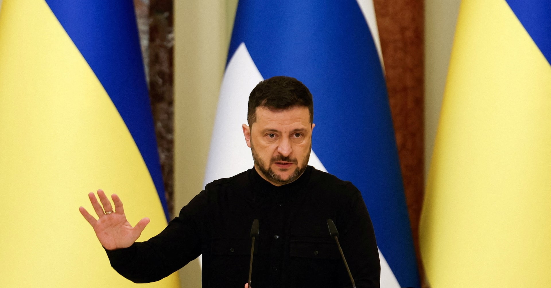 Ukrainian military in counteroffensive on eastern front, Zelenskiy says