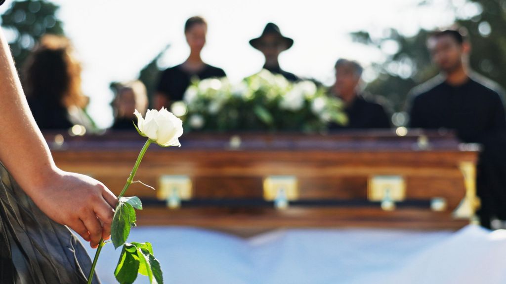 Namibians warned against holding parties at cemeteries after ‘disgraceful’ event