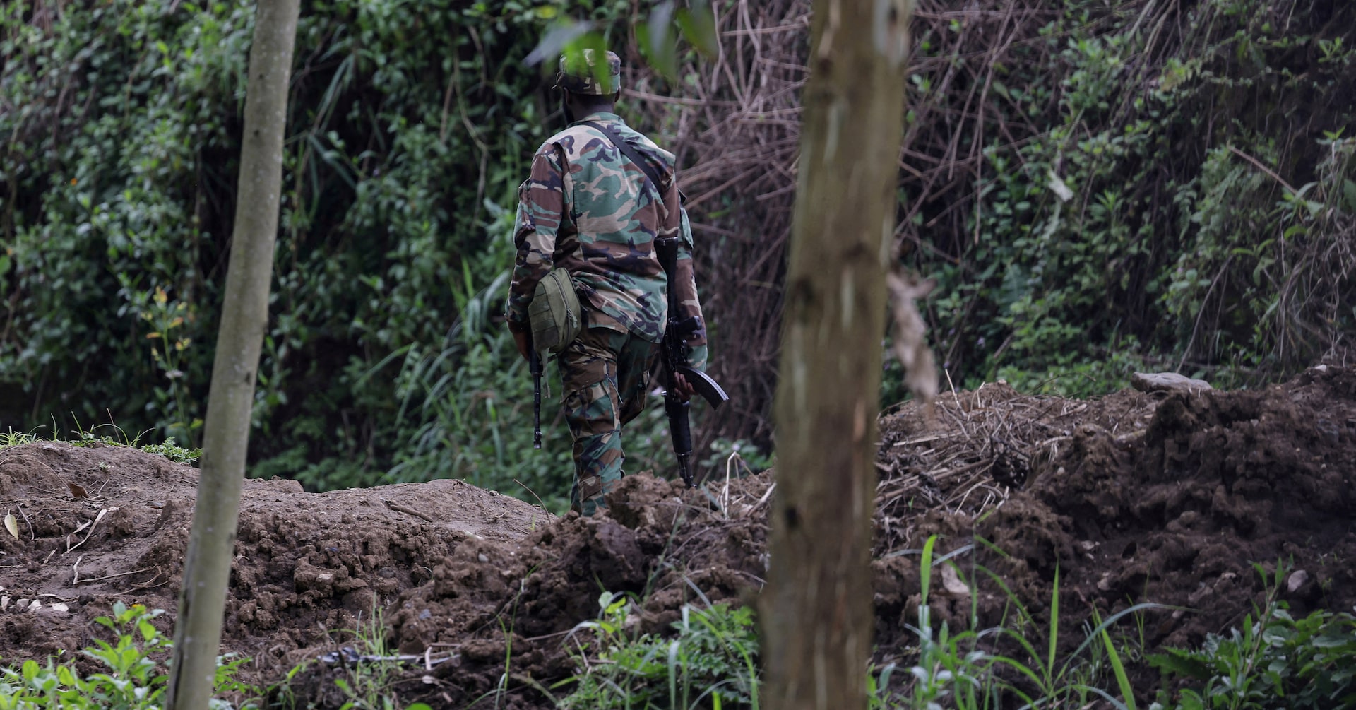 In Congo, army and rebels dig in for war Trump says is over