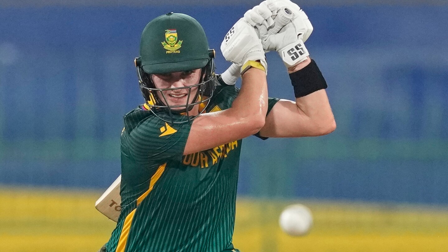 South Africa thumps Sri Lanka in rain-affected Women’s Cricket World Cup match