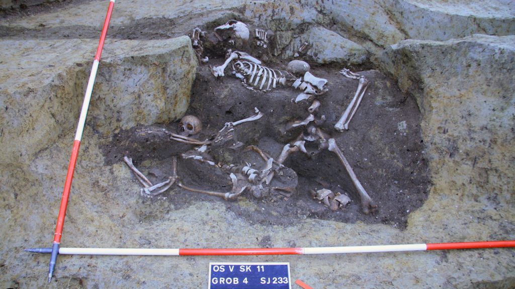 Skeletons found in mass grave are ancient Roman soldiers, study finds