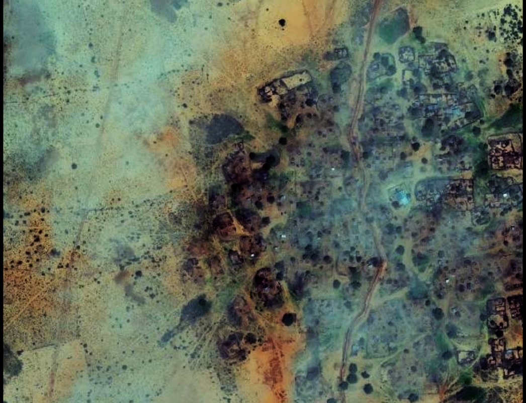 Sudan’s RSF traps el-Fasher inside network of earth walls