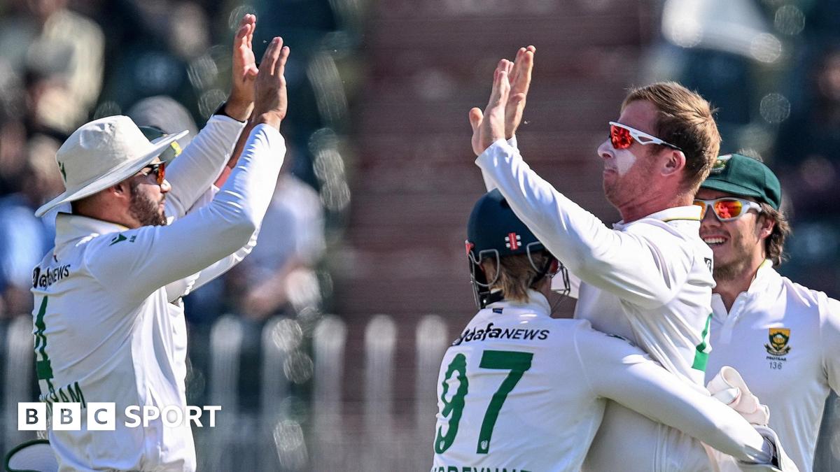 South Africa beat Pakistan to earn series draw