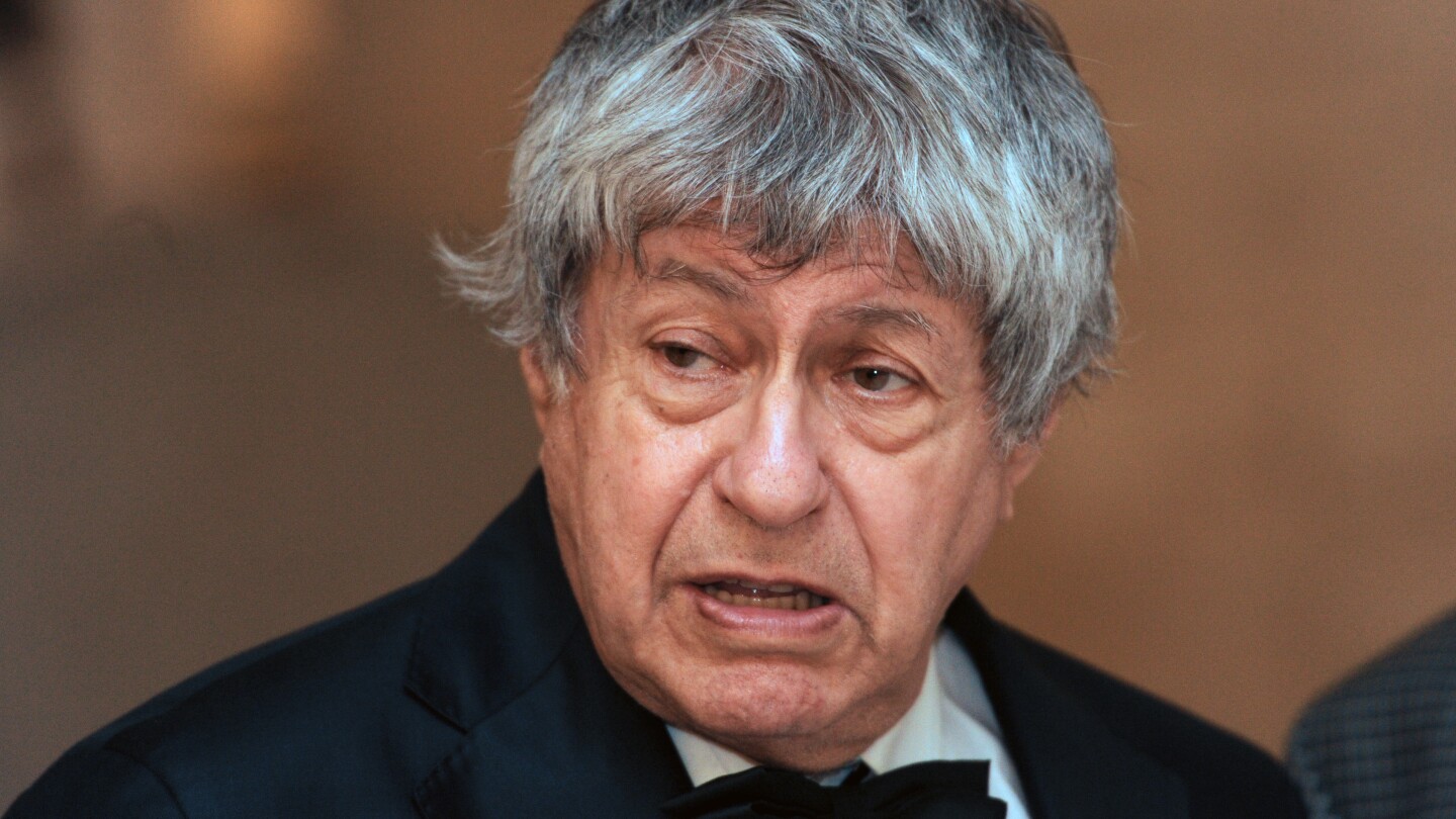 Czech author and anti-communist dissident Ivan Klíma dies at 94