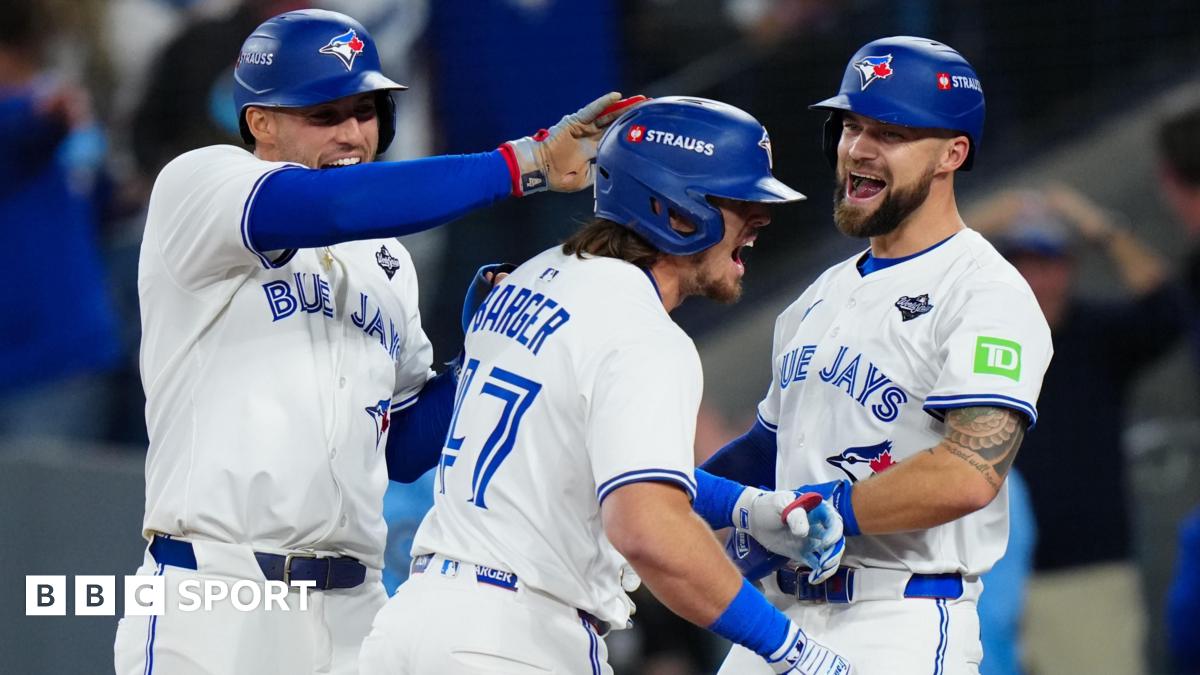 Blue Jays blow away Dodgers in World Series opener