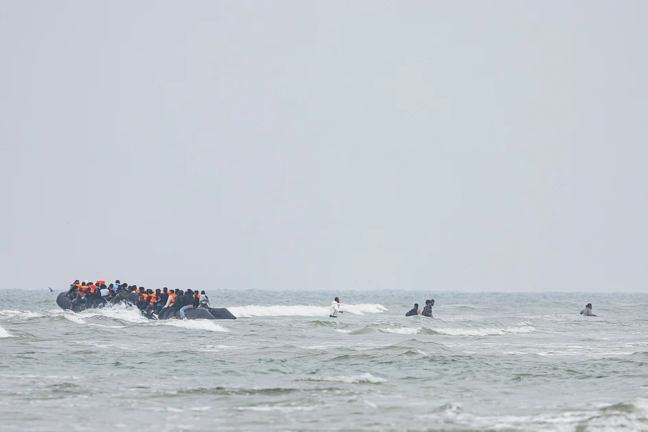 At least 70 killed, 30 feared dead after migrant boat capsizes off West Africa