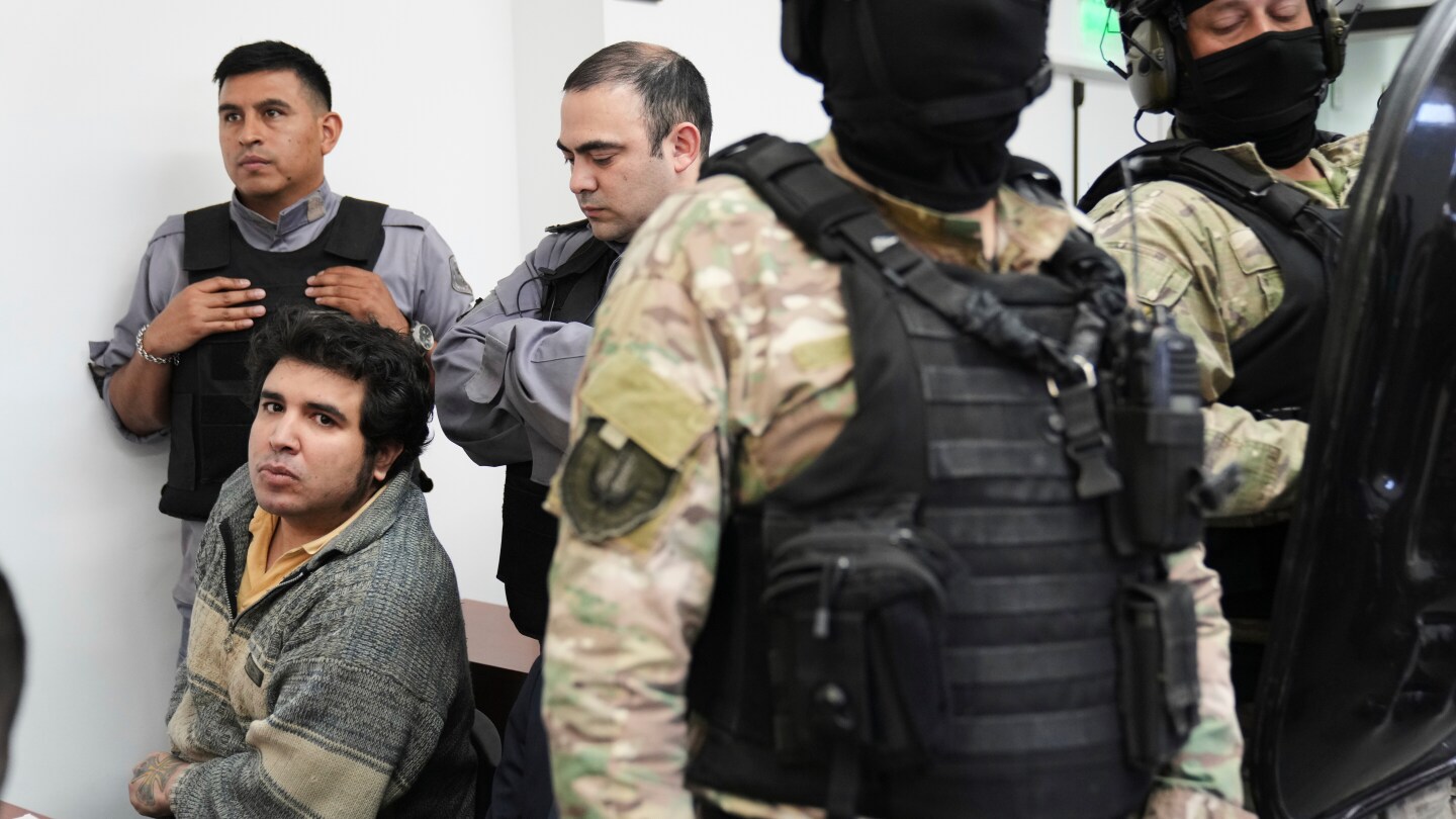 Argentine court sentences man to 10 years in prison for trying to shoot former President Fernández