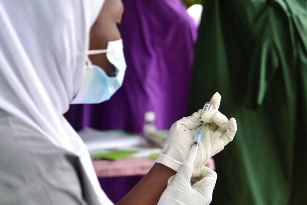 Nigeria launches massive vaccination campaign for children