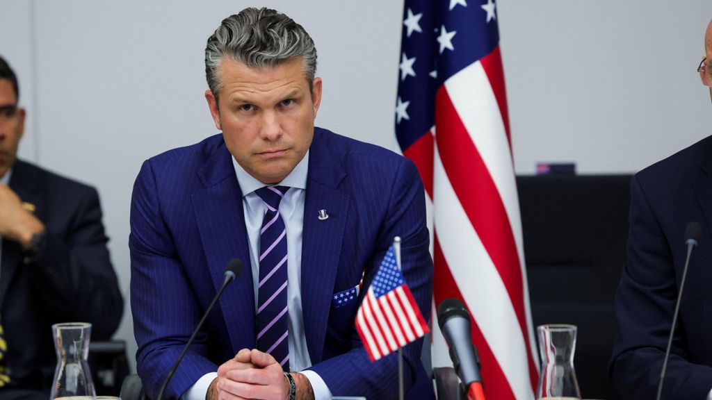 Cracked windscreen forces US defence secretary’s plane to land in UK