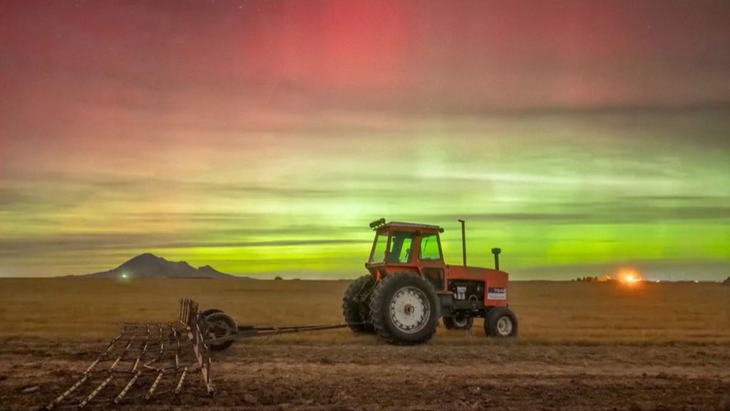 New video shows stunning Aurora Borealis over South Dakota
