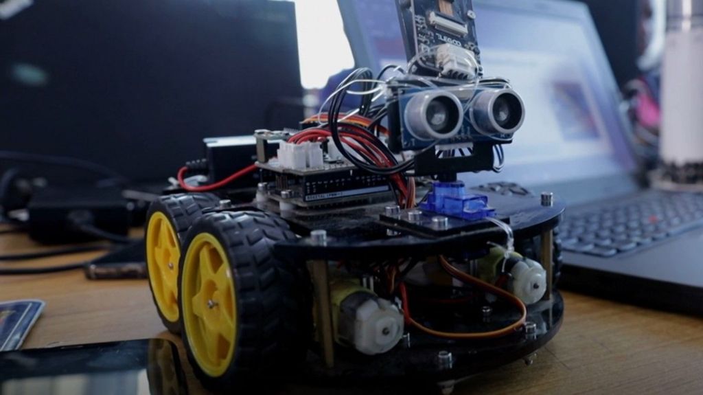 The start-up creating science kits for young Africans