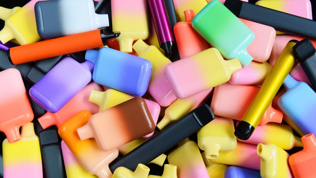 Irish government approves plans to ban disposable vapes