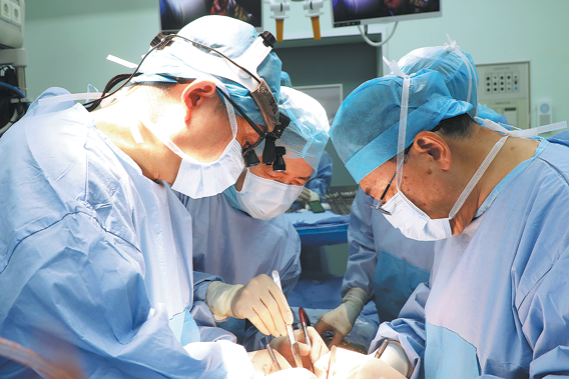 Lifesaving surgery for girl, 5, gives 2nd chance