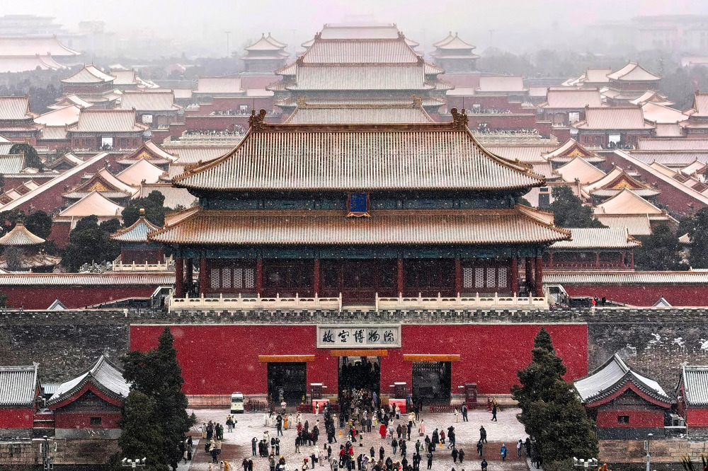 Beijing welcomes its first snowfall this winter