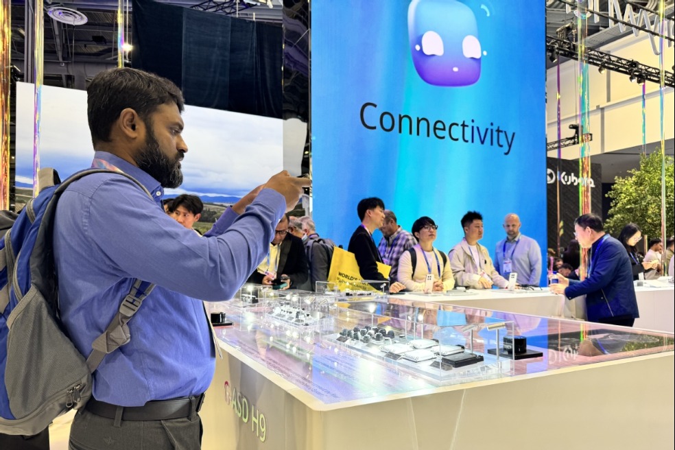 Chinese EV makers steer global auto innovation