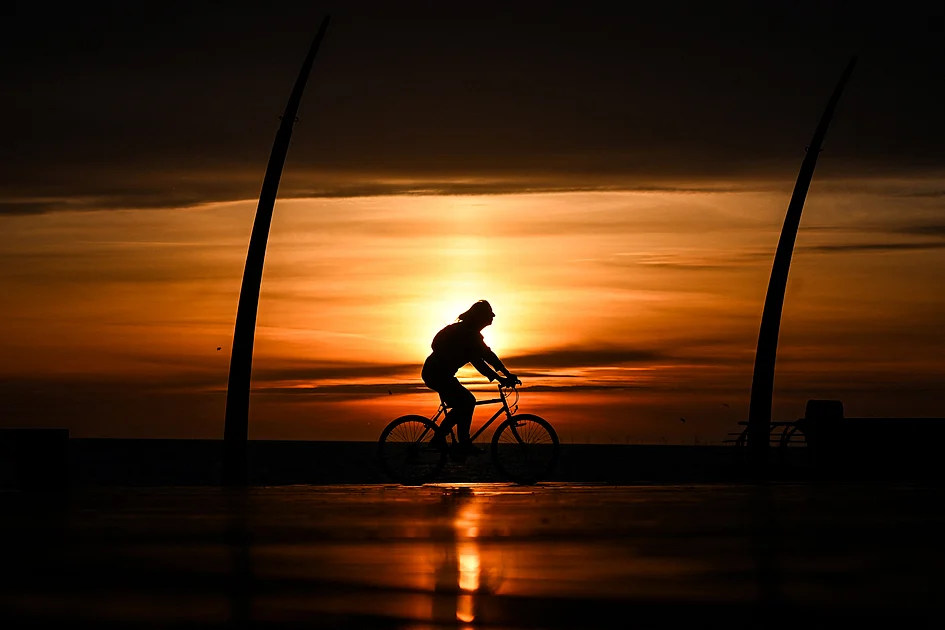 UK records hottest and sunniest year ever in 2025, says weather service