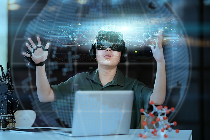 Fudan’s AI guidelines aid both students, teachers