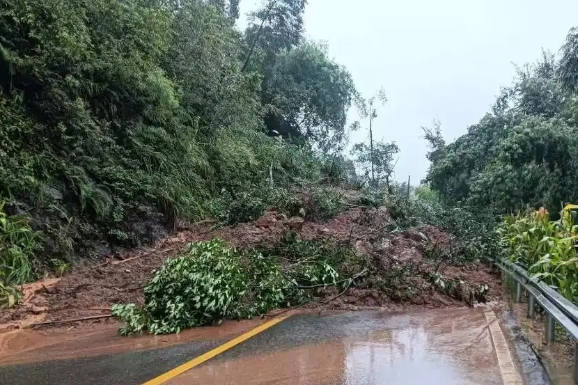 China records markedly warm and wet climate conditions in 2025