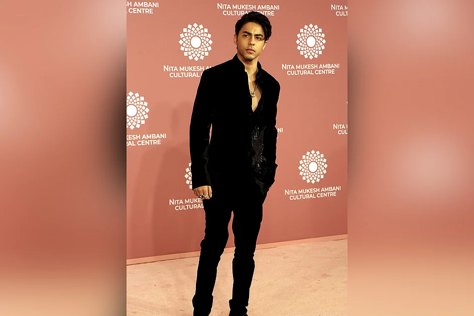 Aryan Khan gushes over dad Shah Rukh’s ‘King’ release date announcement