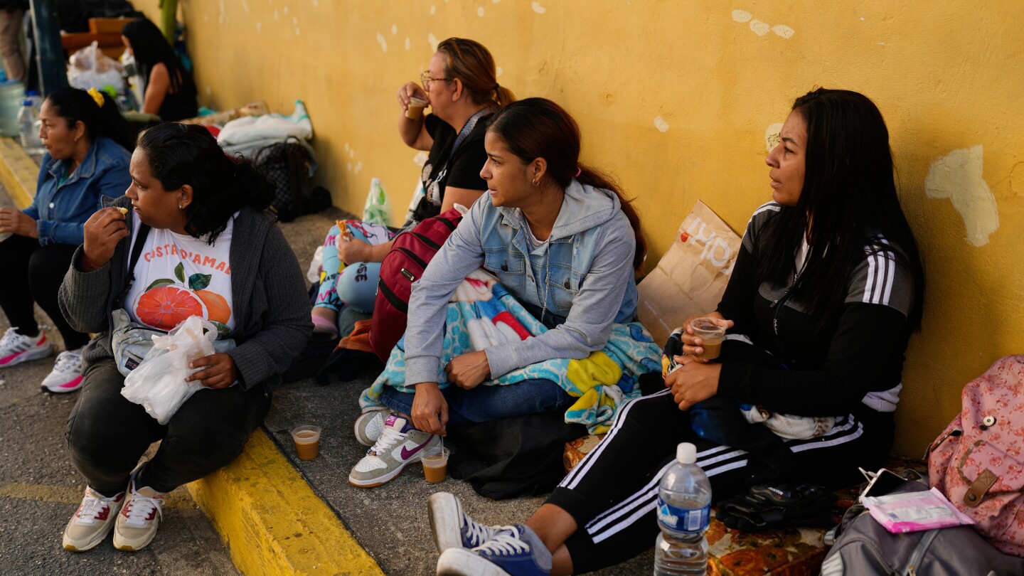 Families of prisoners in Venezuela wait in anguish as promised releases trickle