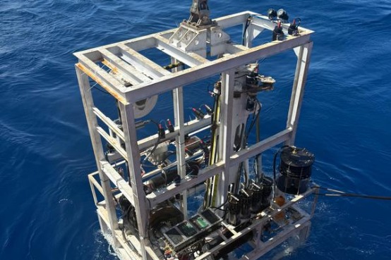 China unveils undersea drilling robot to boost deep-sea exploration