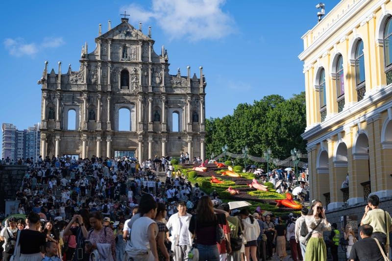 Macao sees tourism surge during New Year holiday