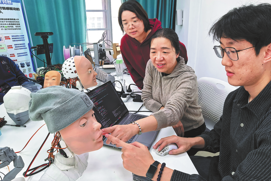 Researchers break robot ’emotional barrier’