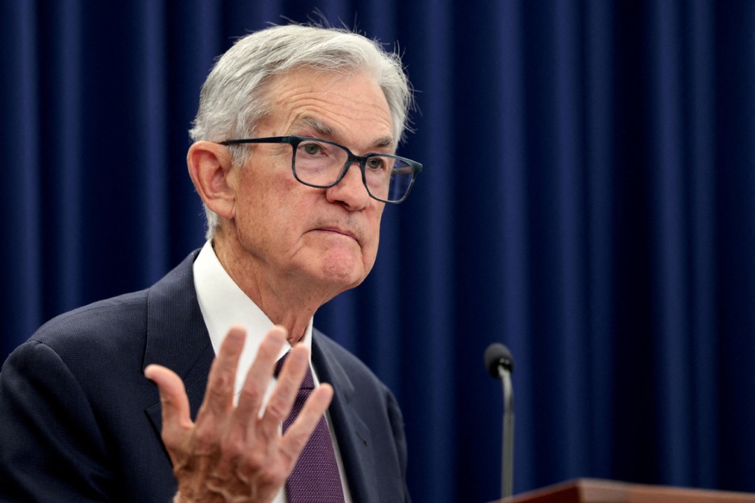 Fed set to pause rate cuts despite political pressure