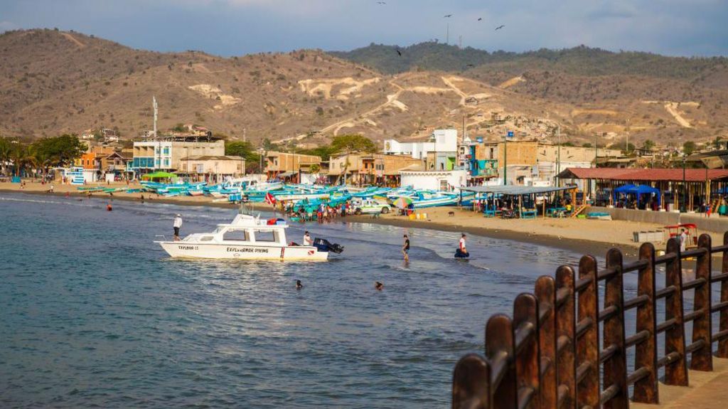 Five decapitated heads displayed on Ecuador beach
