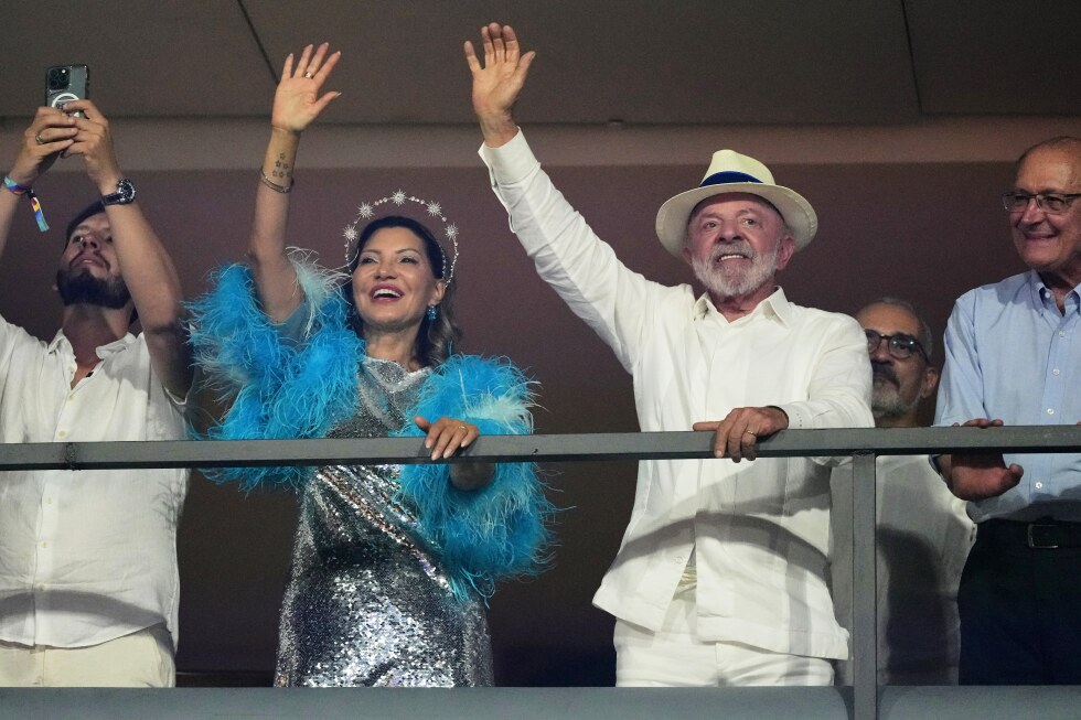 Brazil’s Lula gets image boost at Rio Carnival, but also faces legal risks