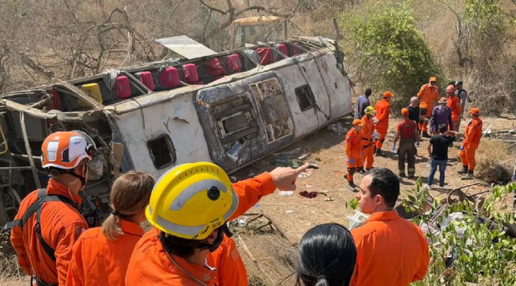 Bus carrying pilgrims overturns in Brazil killing 15 on board