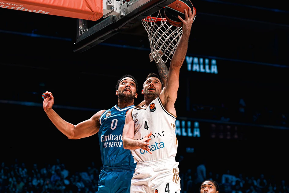 Dubai Basketball beats Real Madrid at home with decisive comeback
