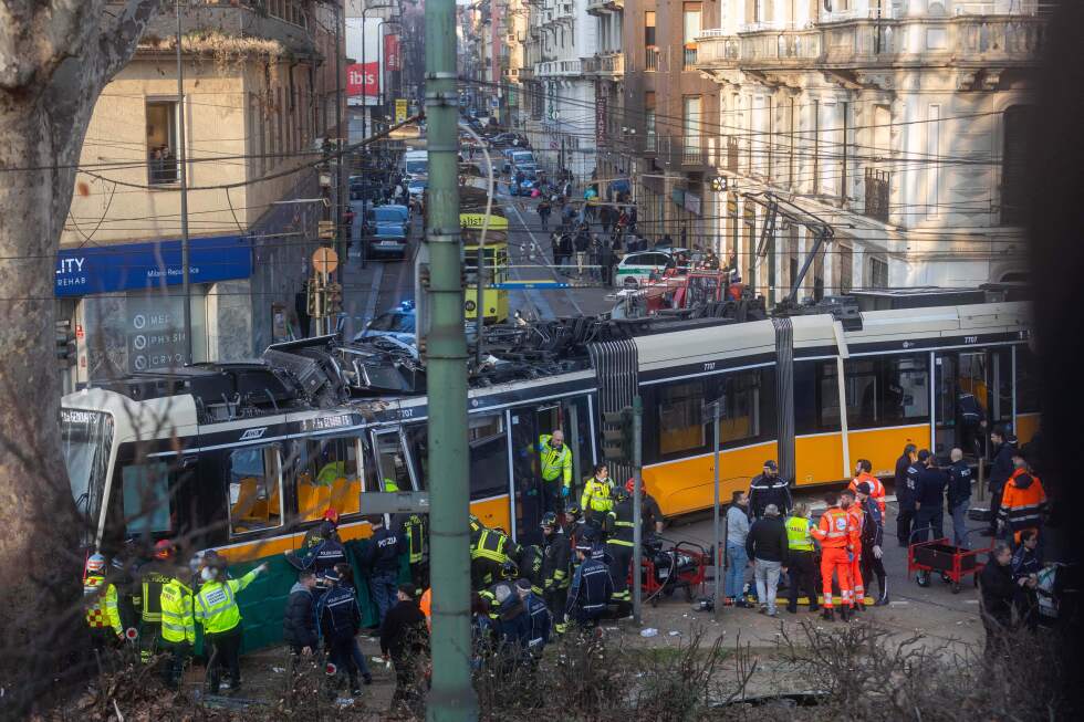 Milan tram derails and slams into a building, killing one person