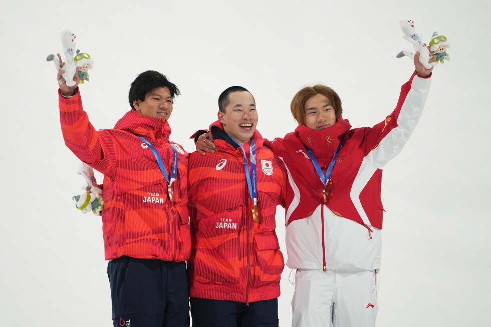 Japan extends its snowboard power to big air with a 1-2 Olympic finish