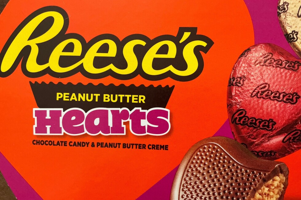 Grandson of the inventor of Reese’s Peanut Butter Cups accuses Hershey of cutting corners