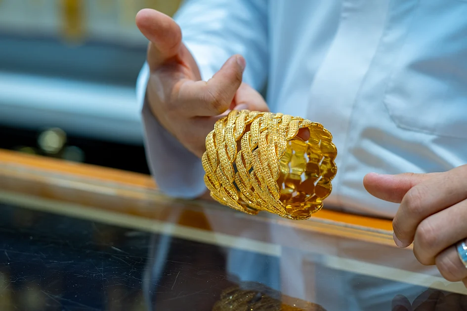 Gold rebounds after historic plunge as Dubai market braces for fresh volatility