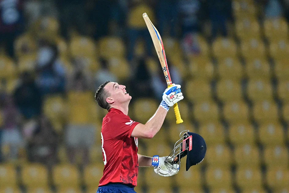 England in T20 World Cup semi-finals after 2-wicket win against Pakistan