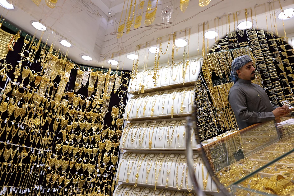 Many UAE residents sell gold, silver to pay off loans, buy properties