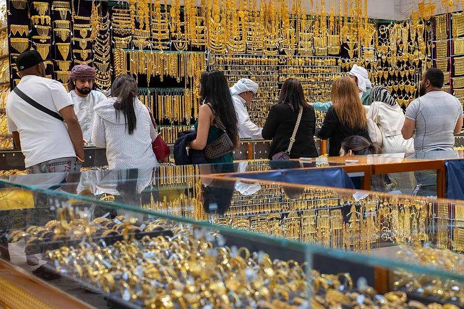 Gold, silver prices plunge in Dubai; investors sell in panic