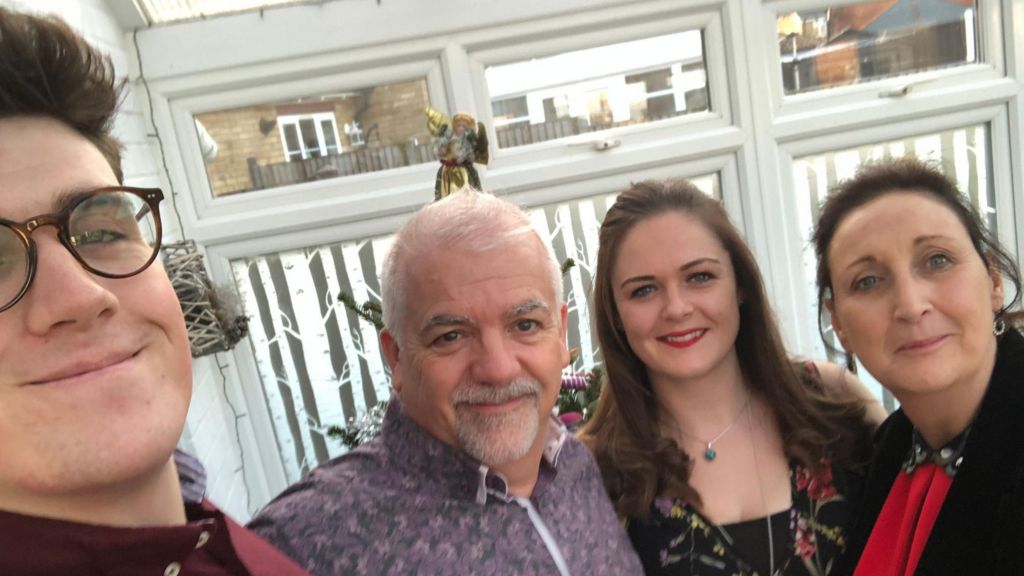 Four Britons die after holiday sickness, say lawyers