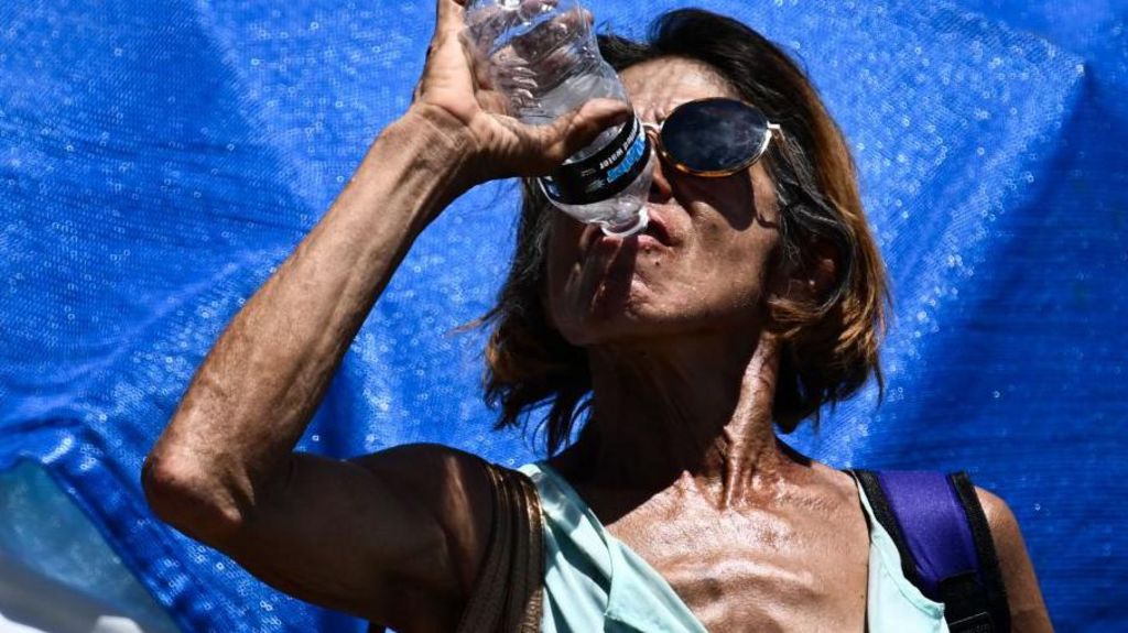 US west coast prepares for ‘dangerous’ heatwave in early spring