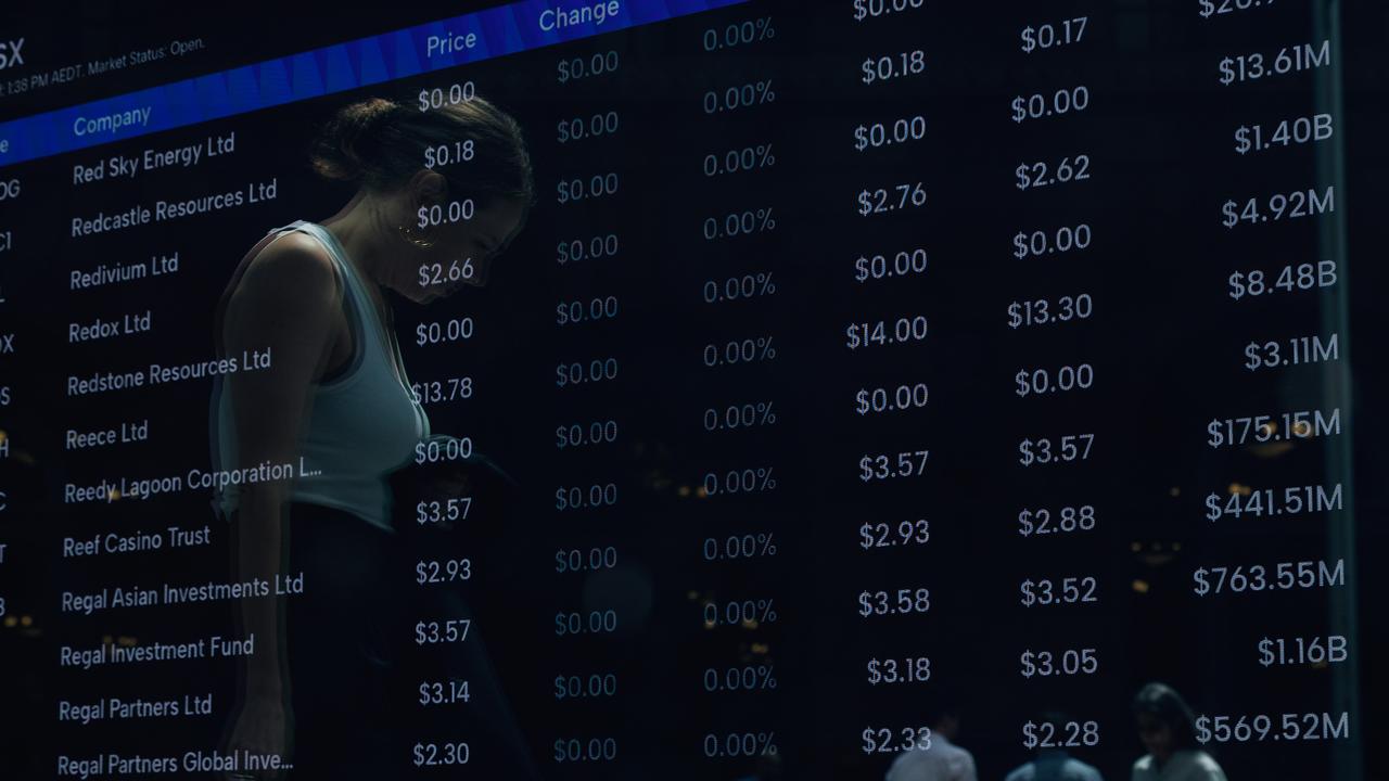 Australian shares tumble for third week on recession, rate hike fears