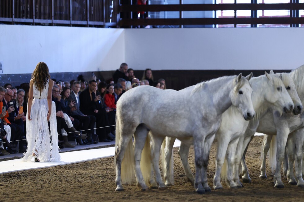 Stella McCartney lets horses steal the show — and makes her point in Paris without saying a word
