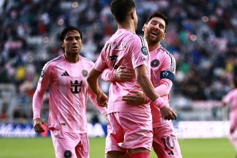 Messi scores 900th career goal but Miami crash out