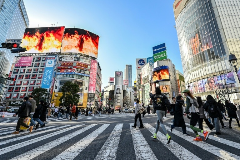 Oil jumps, stocks drop as Mideast war prolongs market volatility