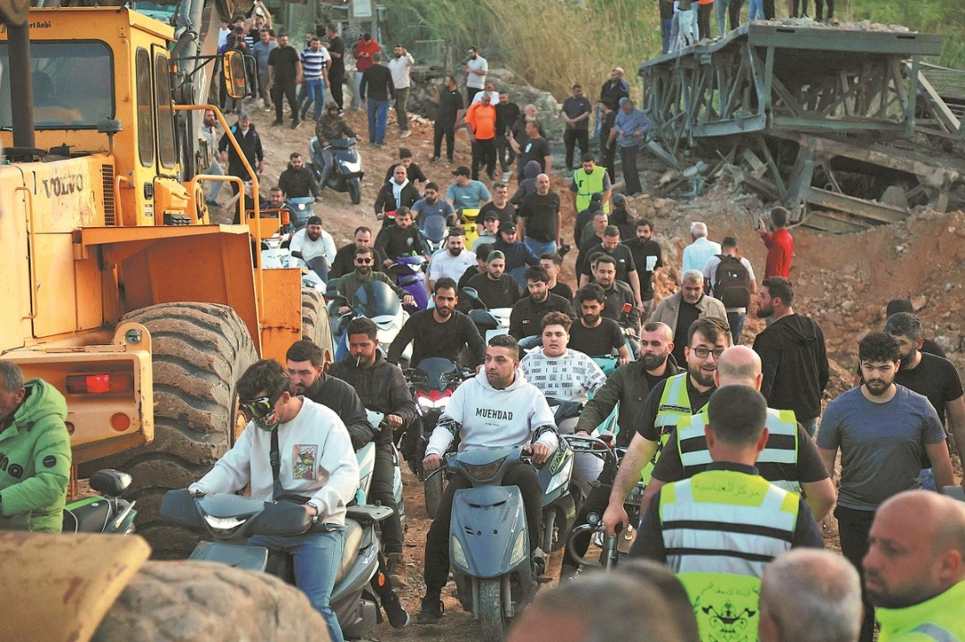 Strait of Hormuz ‘open to commercial vessels’