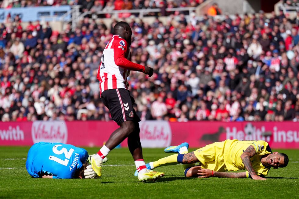 Argentina international Cristian Romero injured in Tottenham’s loss to Sunderland