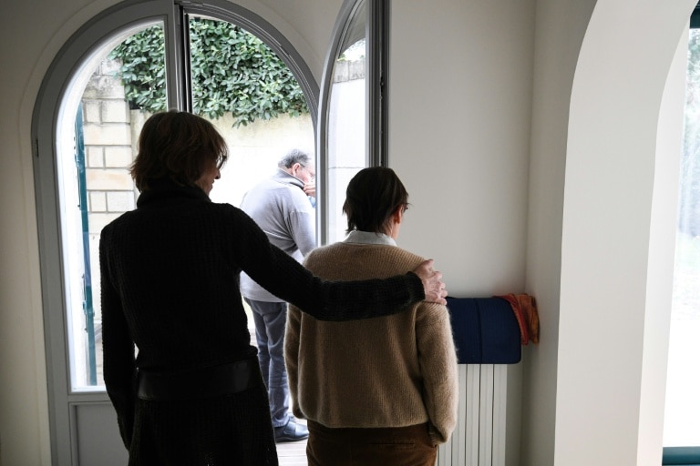 Much-hyped Alzheimer’s drugs do not help patients, review finds